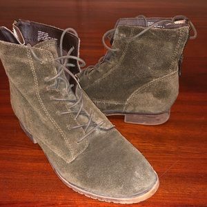 Steve Madden olive green Rawlings boots